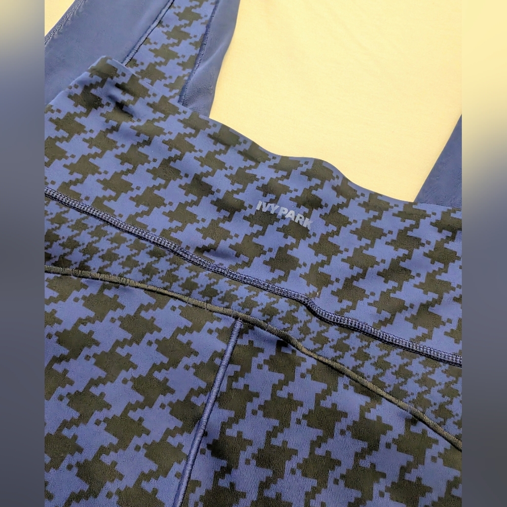 Adidas & IVY PARK Navy Houndstooth Mesh-Panel Leggings - Picture 6 of 7